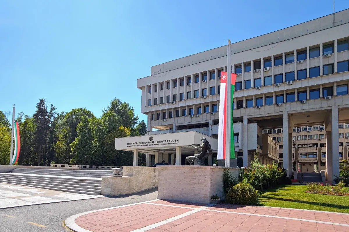 МВнР: Българите в Барселона и Валенсия да избягват днес районите с планирани протести