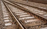 Седем товарни вагона дерайлираха в Русе, разпиля се амониева селитра