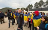Зеленски: Евакуираните граждани от Олешки пристигнаха в Украйна