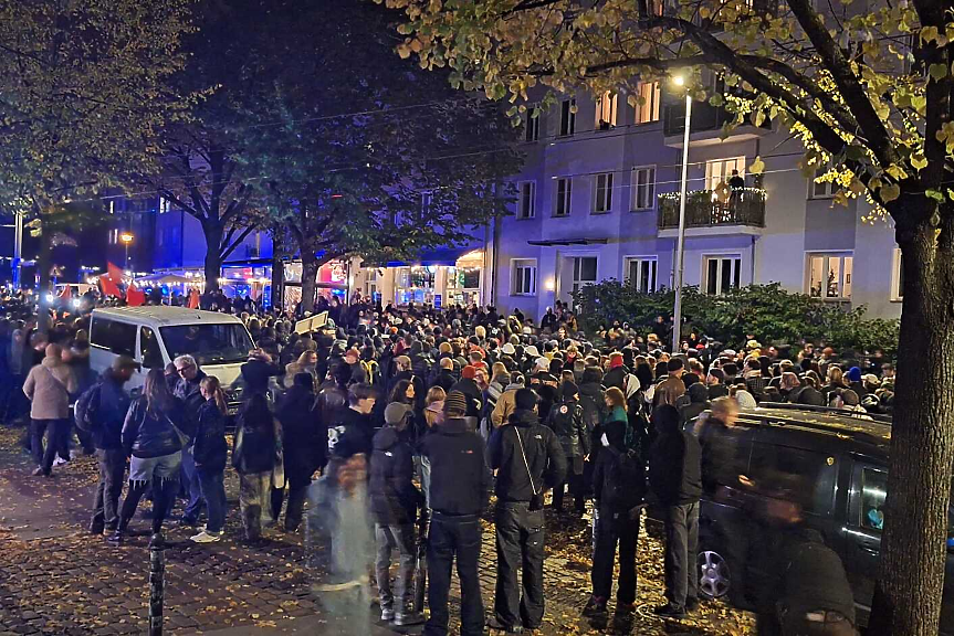 Хиляди млади германци протестираха за по-добро образование и срещу задължителната военна служба