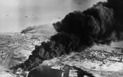 31 октомври 1956: Великобритания и Франция бомбардират Египет