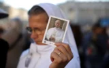 Папата е диагностициран с рак на белия дроб