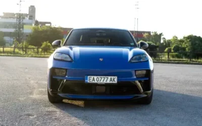 Porsche тества новия бензинов Macan с купе на Audi (ВИДЕО)