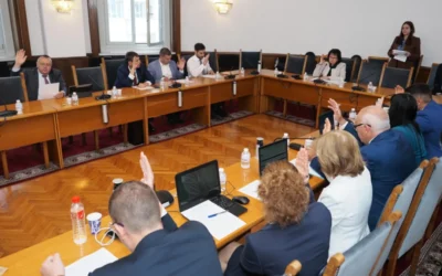 Управляващите провалиха разсекретяването на президентските помилвания