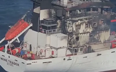 Ситуацията в Черно море ескалира: Спасителна операция с 2 хеликоптера и 2 кораба в бурни води