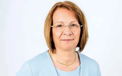 Галина Стоянова пред СТАНДАРТ: Превръщаме Казанлък в град на щастието