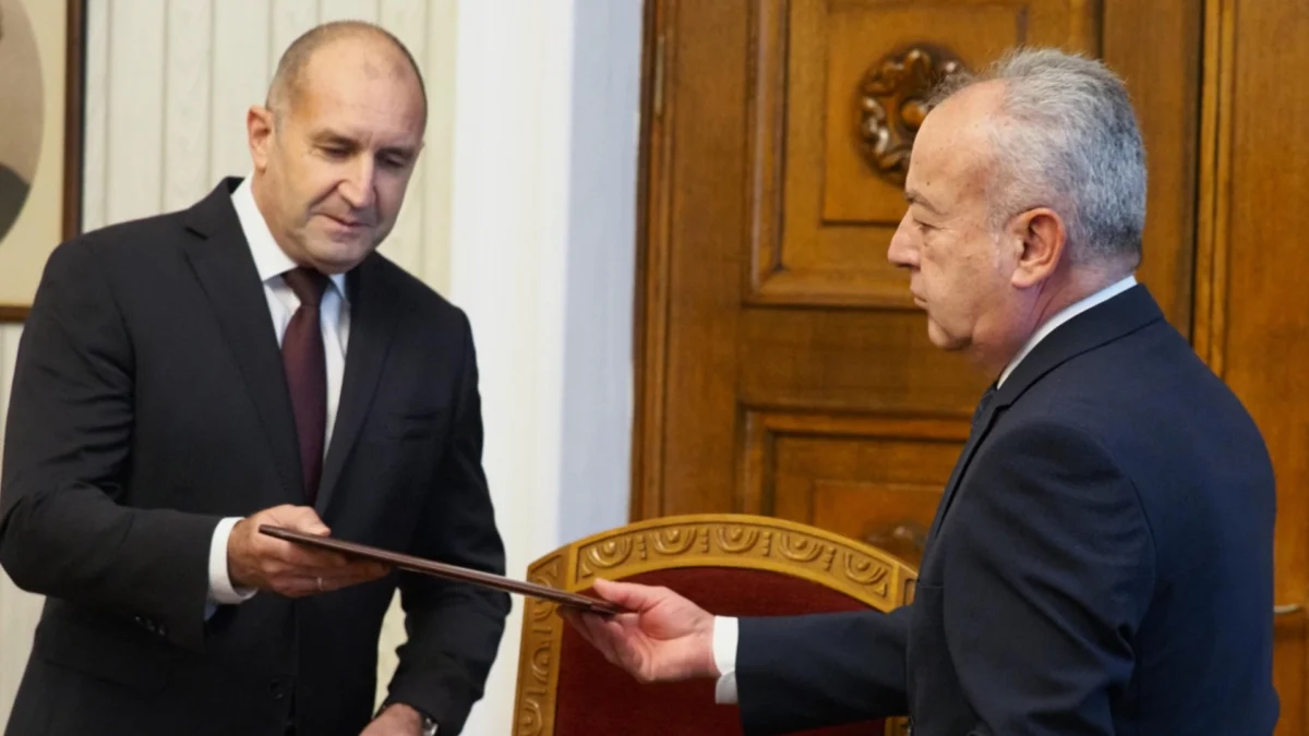„Пращат го в Брюксел зад гърба на обществото“: Критики към първия бюджет на ПБ, който „изтупва данъкоплатците като брашнен чувал“