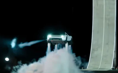 Първата летяща кола е тук: Tesla представи Roadster (ВИДЕО)