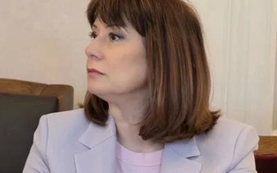 Омбудсманът настоява за яснота по обединяването на здравните досиета на осиновени деца