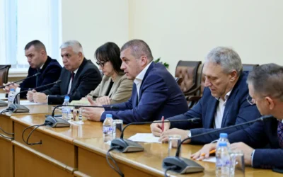 Министър Пеев обсъди с превозвачите мерки за подобряване на пропускливостта на ГКПП „Капитан Андреево“