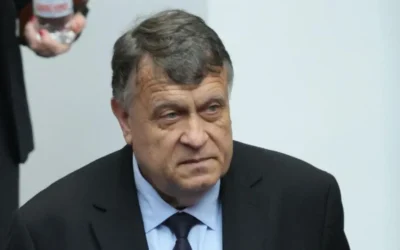 Горещо от министър Вълчев! Ще затварят ли училища