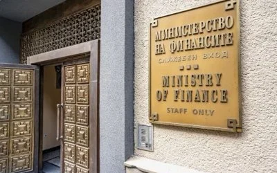 Без резултат от разговорите между синдикати, работодатели и управляващи във финансовото министерство