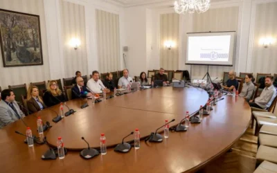 Броят ръчно разписките при бъг на флашките. Над 150 000 души помагат в обработката на резултатите от вота (ОБЗОР)