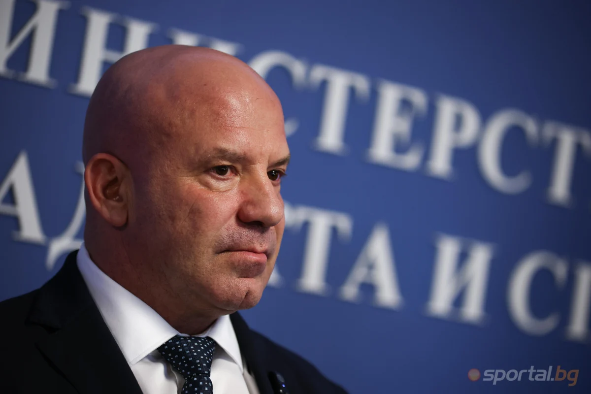 Енчо Керязов критикува училищната програма: Часовете за спорт не са важни