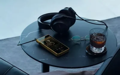 Голямото завръщане: Sony пусна позлатен Walkman с Android