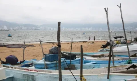 Ураганът Труди приближава Мексико, тайфунът Шампи премина край Гуам