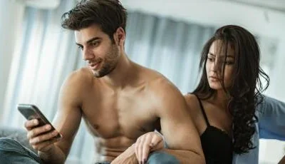 Връзката вече куца: 6 начина да тушираш болезнената си ревност