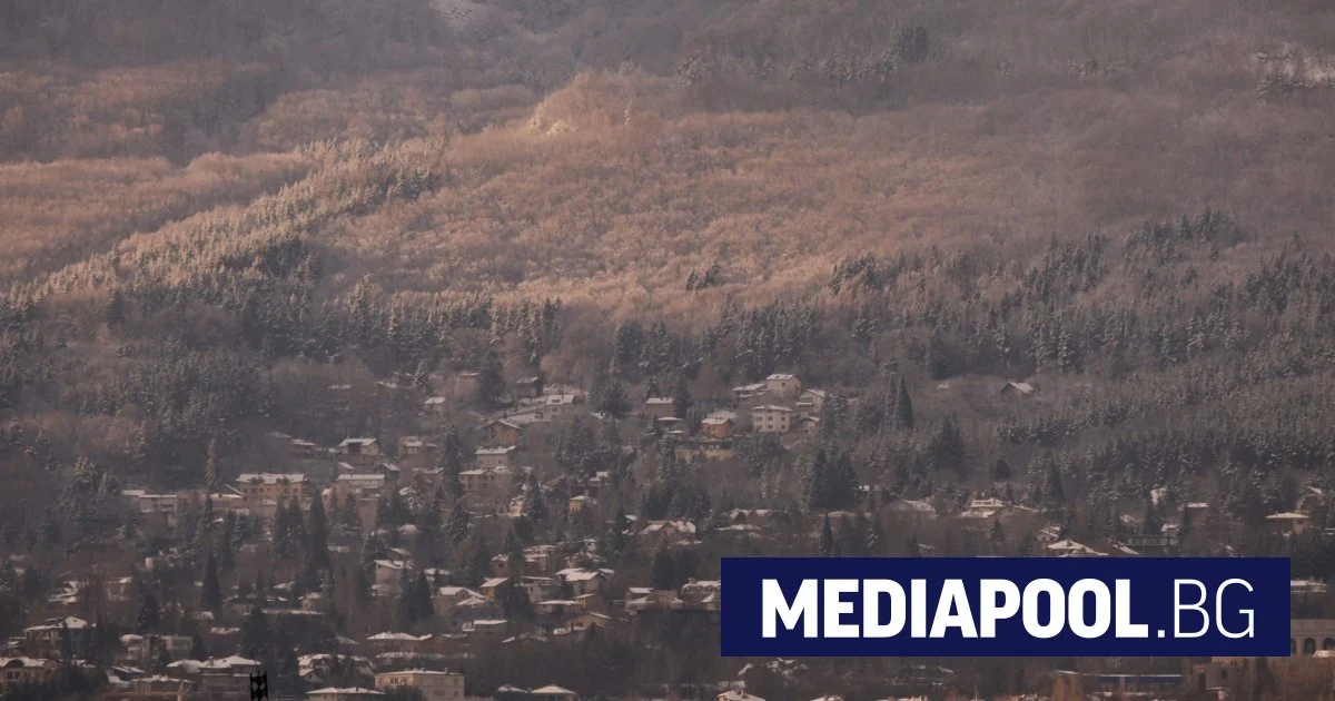 11 000 семейства в София ще могат да сменят безплатно старите си печки на дърва