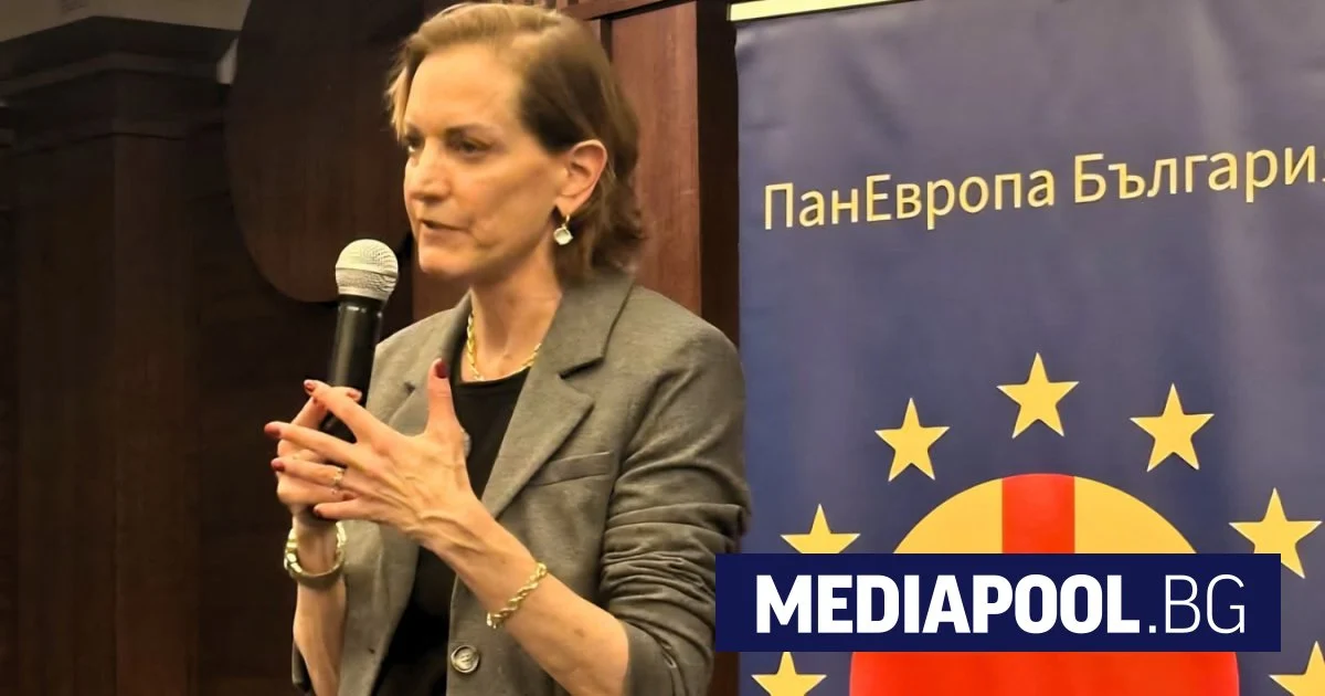Ан Апълбаум в София: Руска победа в Украйна би била катастрофа за Европа
