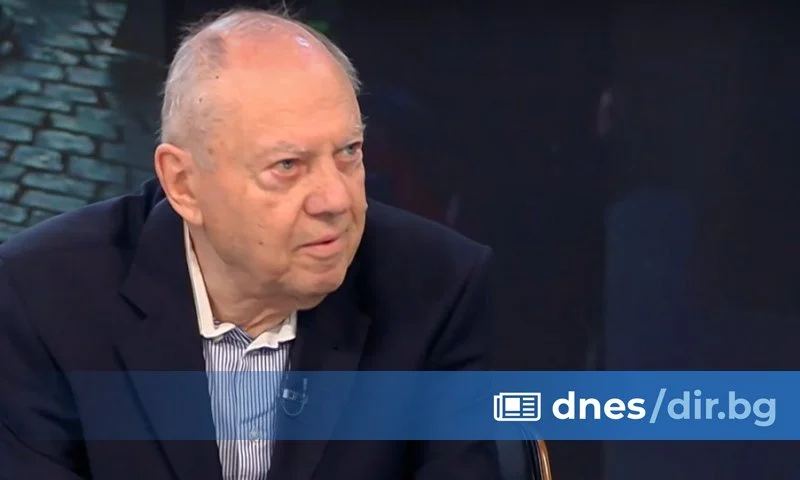 Божидар Чеков пред Dir.bg: Дьо Гол е предвидил, че не може без Русия – „Европа е от Атлантика до Урал“