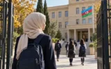 Двата бряга на светското училище: Никозия, Баку и спорът около забрадките