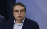 Асен Василев: Радев да обяви новата сглобка и да каже защо КС спря част от бюджета