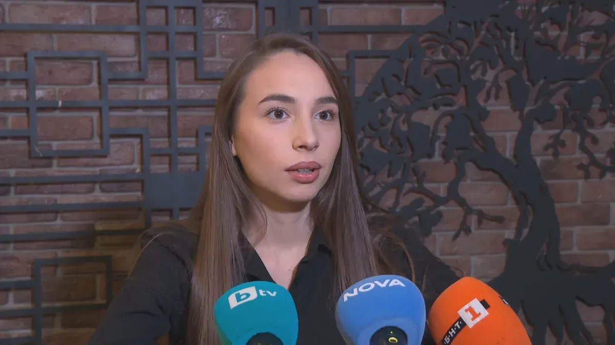 Адвокатът на Ива Михайлова напуснал РС Македония с мъж в колата, момичето не било на седалките?