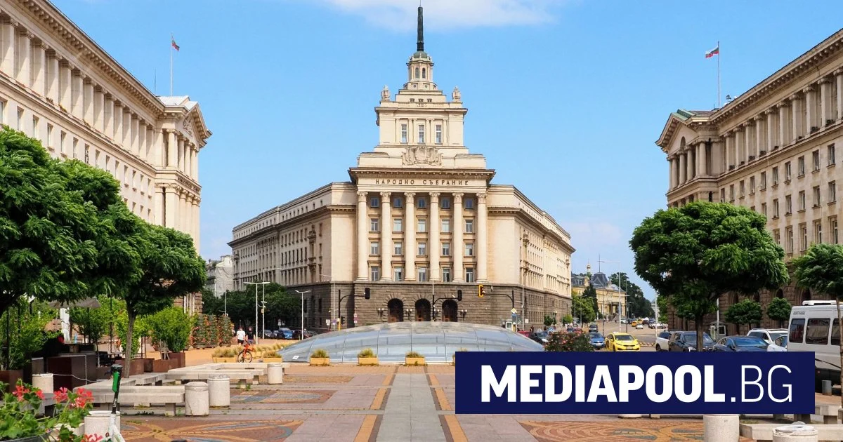 Партията на Радев провали второ заседанието на парламента за Ескобар