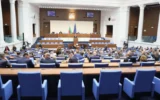 „Управляващите прикриват Йотова“: Опозицията с остри критики за проваленото заседание за „петричкия Ескобар“