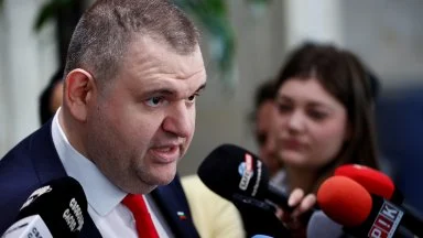 Пеевски за осуетеното заседание на НС: Скриха Йотова, да каже Радев ли я накара да помилва