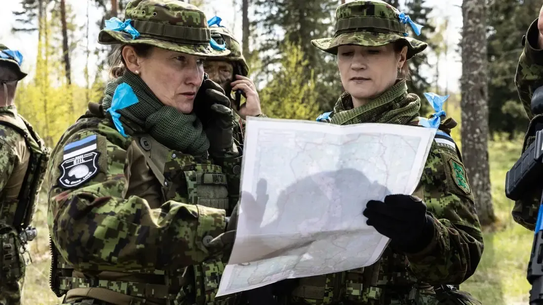 Естония разчита все повече на жените в армията заради недостига на наборници