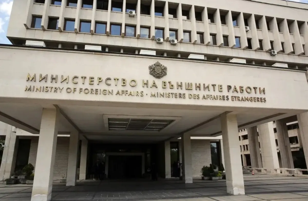 Нови възможности за стажове на български студенти в дипломатическите ни представителства в Европа