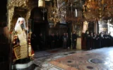 Патриарх Даниил се поклони пред чудотворната икона на Света Богородица – Вратарница в Атон