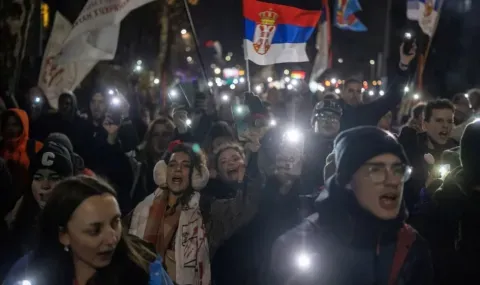 Вучич закри кампанията в Ниш с послание срещу война с Русия ВИДЕО