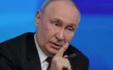 Маса за трима: Путин се съгласи на тристранни преговори със САЩ и Украйна – с една уловка