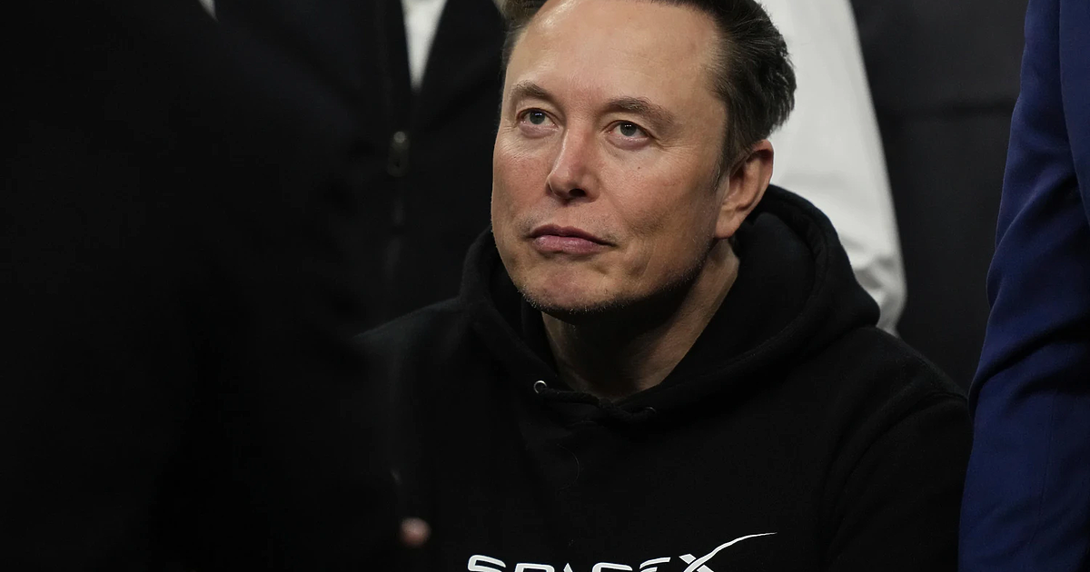 Tesla и SpaceX обсъждат сливане. Мъск подкрепя идеята, но сделка няма