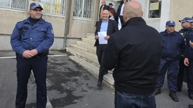 Ерол Мюмюн излезе с усмивка: Продължава използването на МВР като бухалка