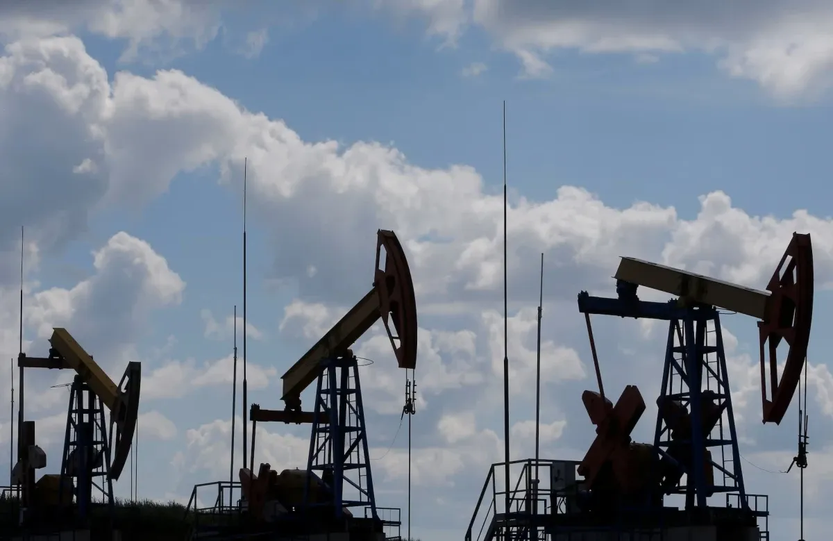 Reuters: Цената на руския петрол надхвърли с 60 процента очакванията на Кремъл