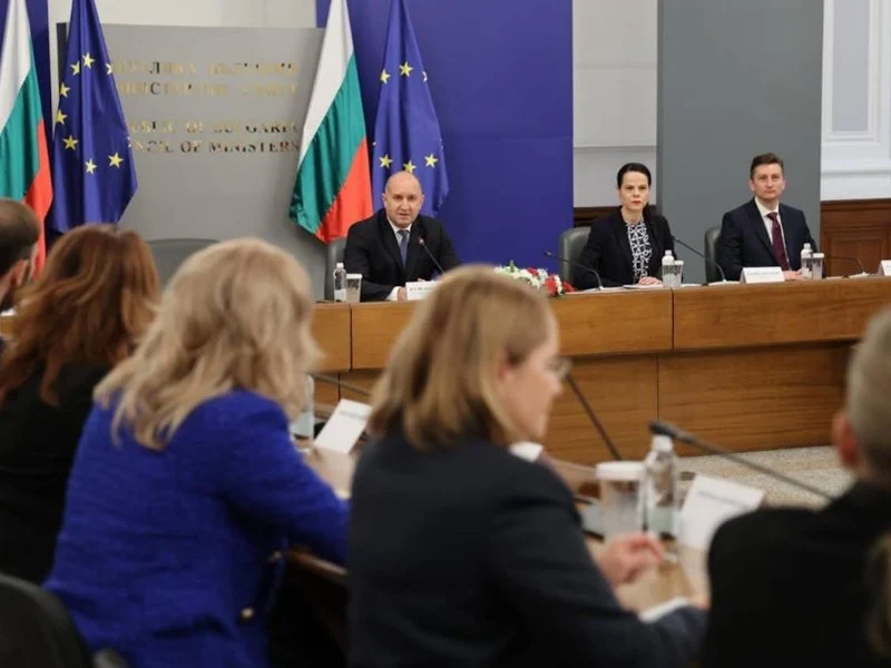 Радев: Американските инвестиции са приоритет за България