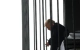Инсталация на Доналд Тръмп зад решетките привлече тълпи в Техеран (СНИМКИ, ВИДЕО)