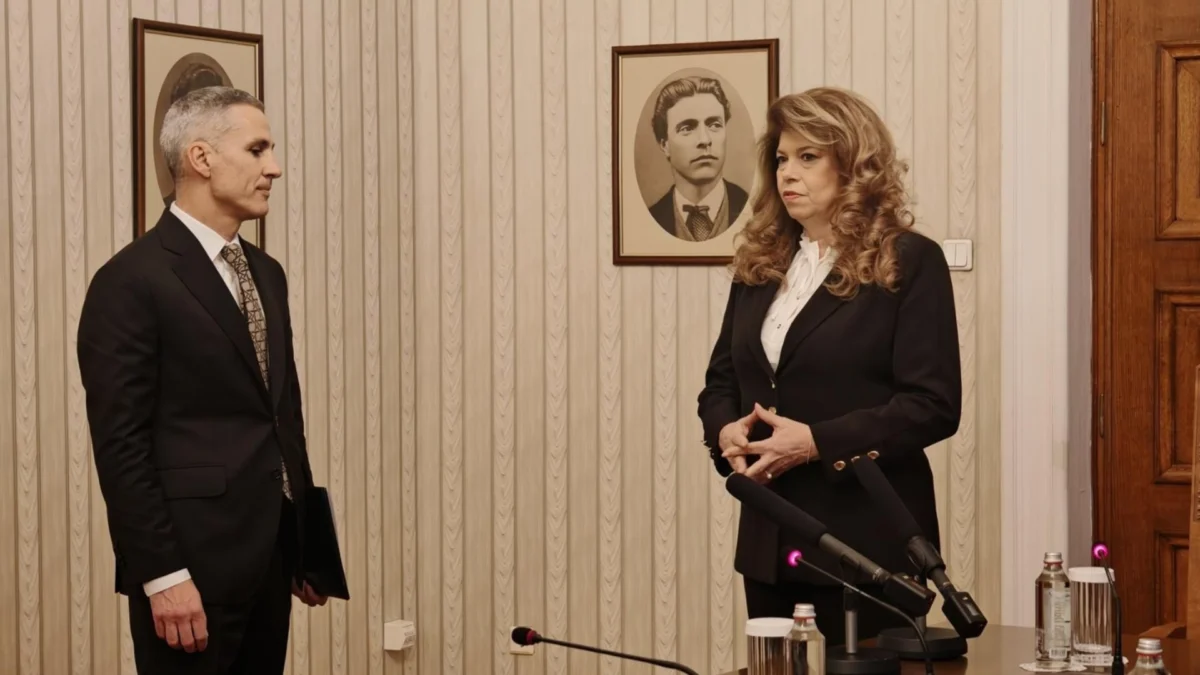 „Мяра“: Разликата между Йотова и Гюров се топи