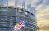 Европарламентът поиска отлагане с 3 години на правилата за емисиите на метан