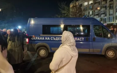 Кметовете на Сунгурларе и Белица остават зад решетките
