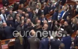 Депутати се сбиха в албанския парламент