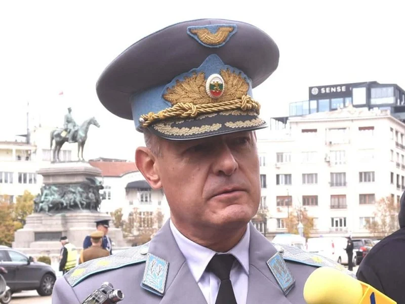 Шефът на ВВС: Ако се наложи, ще вдигнем и наш F-16