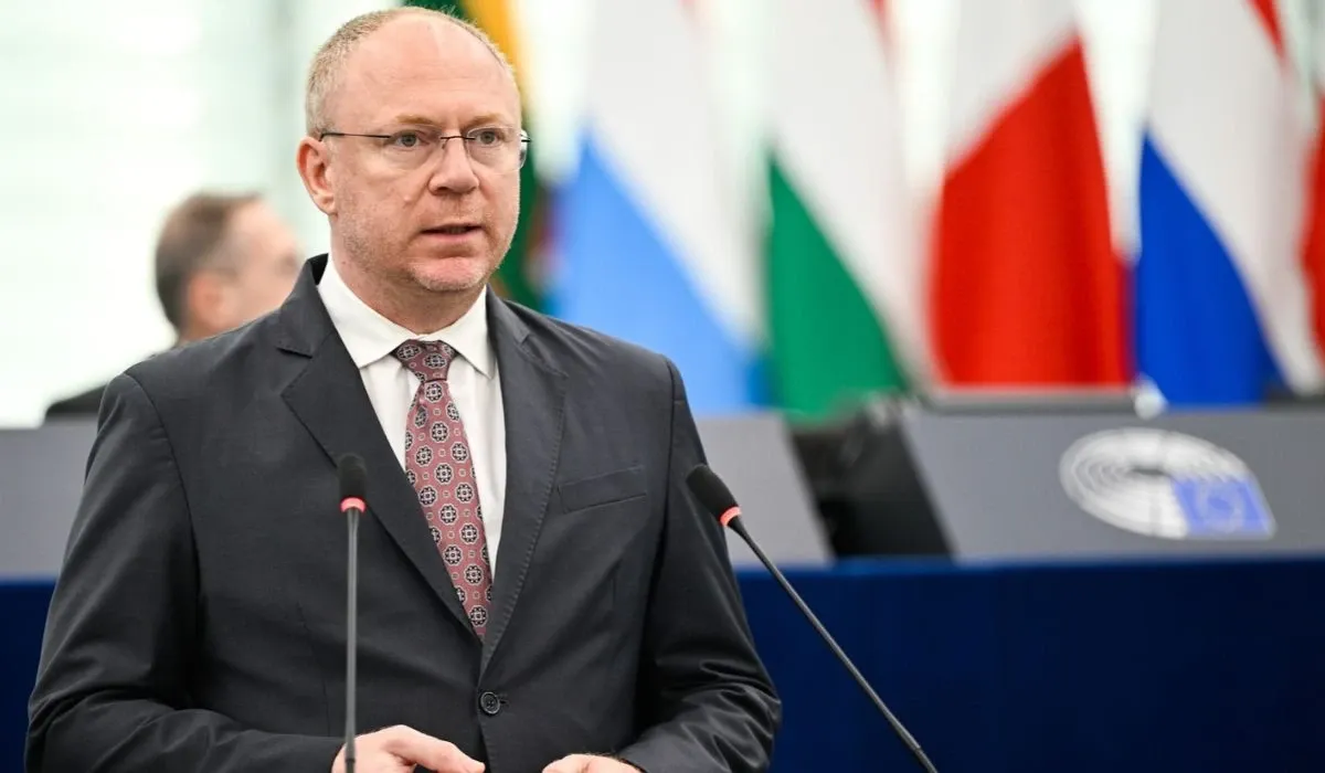 Станислав Стоянов: Време е дрънкането на оръжия да отстъпи място на дипломацията