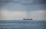 Един загинал и трима изчезнали след удар с дрон по кораб в Черно море