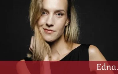 Дария Симеонова: Жената, която избра сцената пред четките и не се страхува да бъде себе си