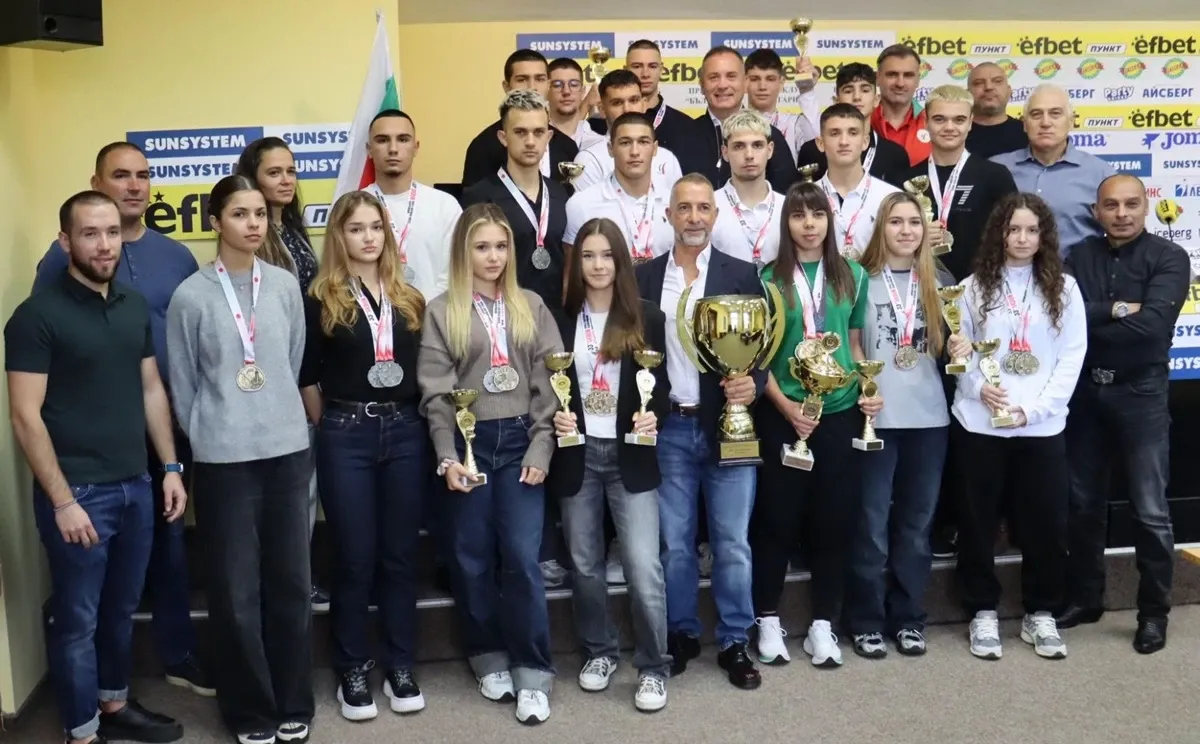 БФ Шотокан Карате-до след наградата за №1 в комплексното класиране на Световното първенство: Ефектът от медалите е повече деца да влязат в залите