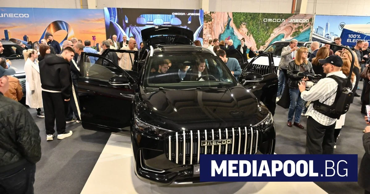 OMODA I JAECOO представиха JAECOO 8 SHS-P на Asia Motor Show